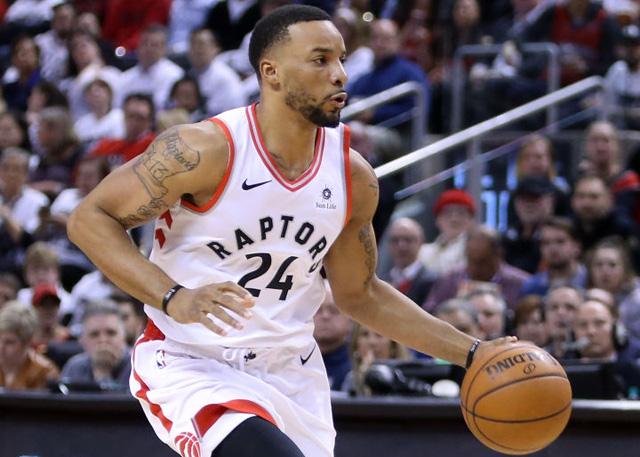 受到篮球的 受到篮球的