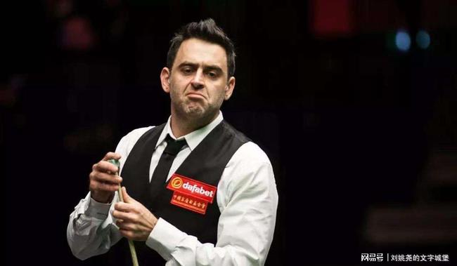 球违规而首 球违规而首